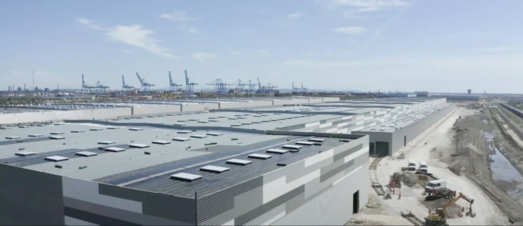 Savills IM vient de livrer une Plateforme logistique exploitée par le groupe Alainé sur Distriport © Novelige Savills IM vient de livrer une Plateforme logistique exploitée par le groupe Alainé sur Distriport © Novelige