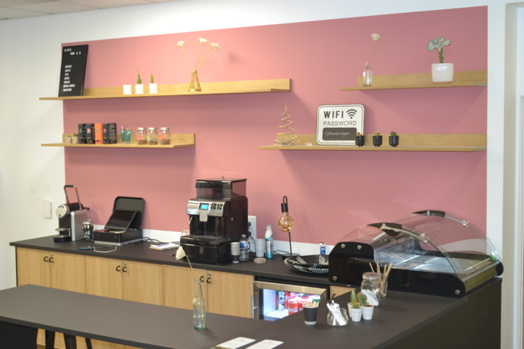 L'espace café du site Hiptown de la rue Negresko © DR L'espace café du site Hiptown de la rue Negresko © DR