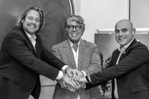 Les Zingraf signent avec Christophe Falbo la première licence de marque de l'enseigne. Elle concerne Marseille et son littoral Les Zingraf signent avec Christophe Falbo la première licence de marque de l'enseigne. Elle concerne Marseille et son littoral