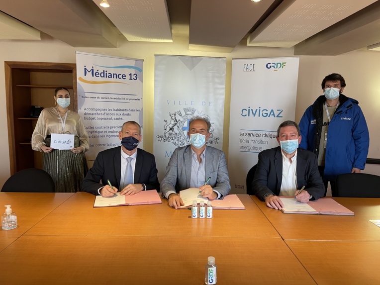 Lutte contre la précarité énergétique : la Ville de Marseille, l’association Médiance 13 et GRDF ont renouvelé ce mardi 9 mars l’opération CIVIGAZ pour les deux prochaines années. Lutte contre la précarité énergétique : la Ville de Marseille, l’association Médiance 13 et GRDF ont renouvelé ce mardi 9 mars l’opération CIVIGAZ pour les deux prochaines années.