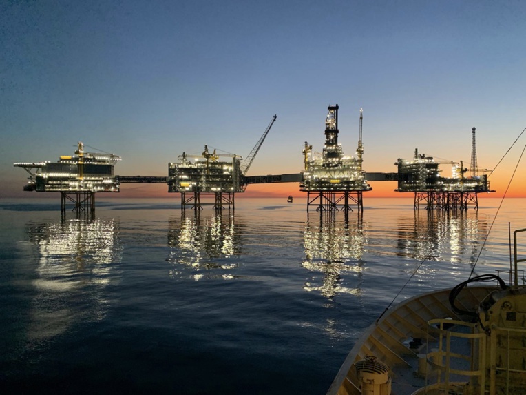 Opération sur un champ pétrolier en Norvège. ©©J.Lrx