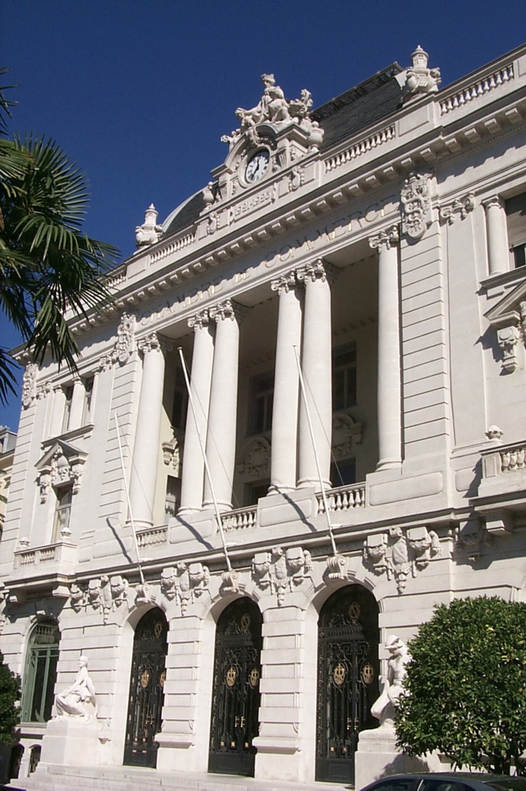 Le siège de la CCI aspire à devenir la vitrine du savoir-faire azuréen. De mars 2019 à juin 2022, le projet Carabacel SGR 2.0 (Smart Grids Ready) consiste à faire en sorte qu’il s’agisse du premier bâtiment classé à recevoir une évaluation « SGR - Smart Grids Ready » qui valide les équipements et fonctionnalités nécessaires à rendre le bâtiment «intelligent» sur les aspects énergétiques. Le siège de la CCI aspire à devenir la vitrine du savoir-faire azuréen. De mars 2019 à juin 2022, le projet Carabacel SGR 2.0 (Smart Grids Ready) consiste à faire en sorte qu’il s’agisse du premier bâtiment classé à recevoir une évaluation « SGR - Smart Grids Ready » qui valide les équipements et fonctionnalités nécessaires à rendre le bâtiment «intelligent» sur les aspects énergétiques.