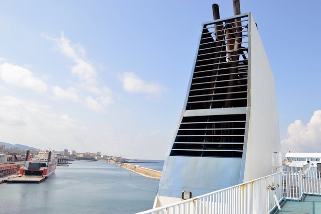 1 100 escales de navires en 2019 se sont connectées à l'électricité. ©NBC 1 100 escales de navires en 2019 se sont connectées à l'électricité. ©NBC