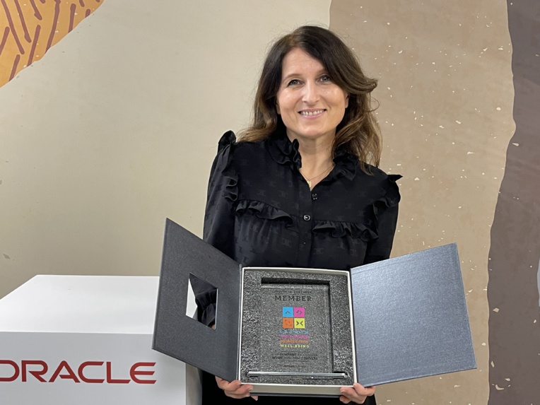 Karine Picard, directrice de la division française d’Oracle avec le label « Invest in Provence » pour le choix d’Interxion Marseille. ©NBC