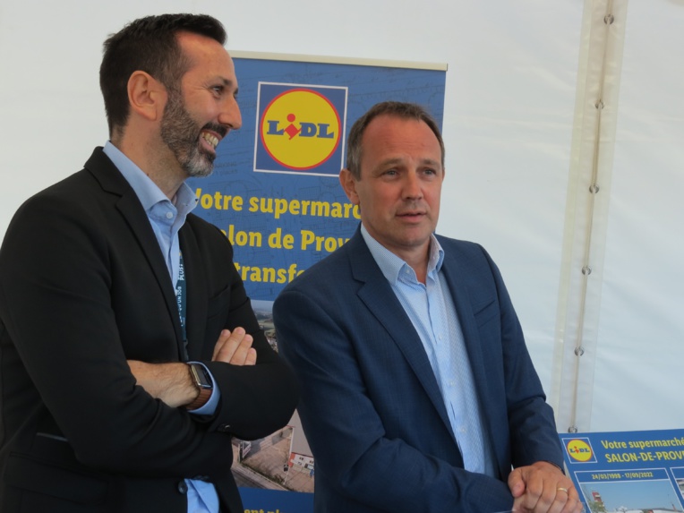 Pascal Picazo, directeur régional, et Nicolas Isnard, maire de Salon (Photo JC Barla)