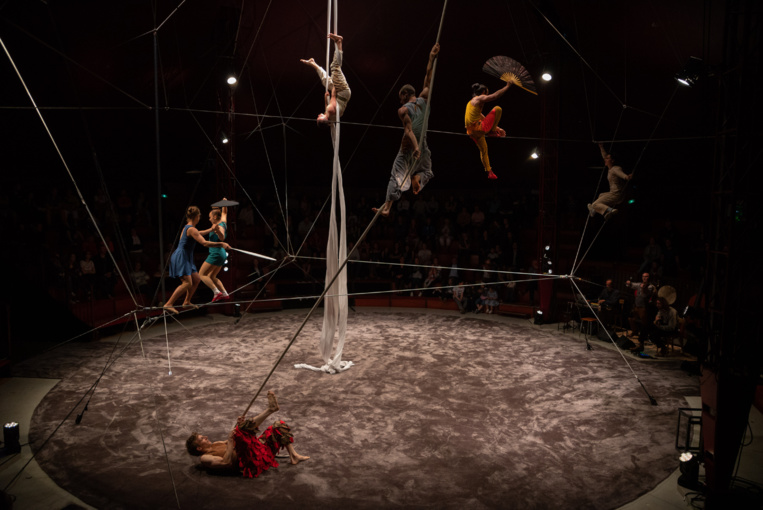 Le spectacle « Les Cœurs Sauvages »  (Les Colporteurs), création 2022, est à voir au Village Chapiteaux sur les plages du Prado du 20 au 22 janvier et du 27 au  29 janvier 2023© Sébastien Armengol.