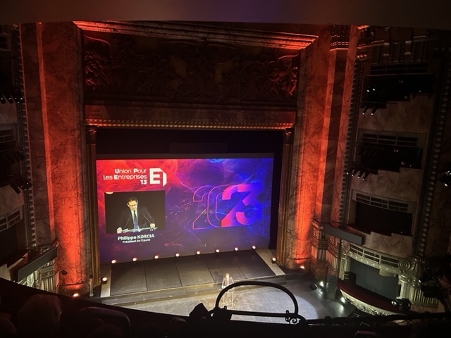 Philippe Korcia président de l'Upe 13 présente ses voeux 2023 à l'Opera de Marseille