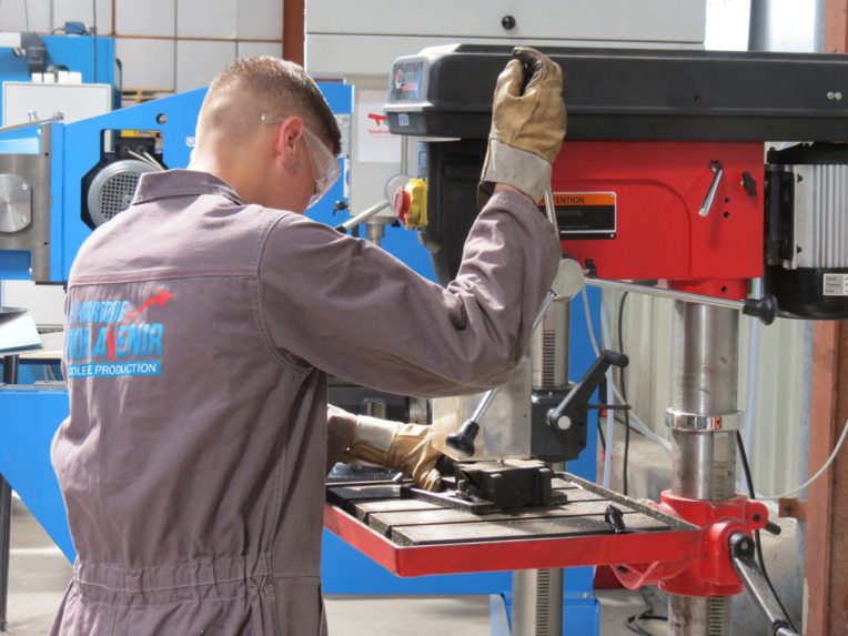 « Faire pour apprendre », la signature des écoles de production. (photo JC Barla)