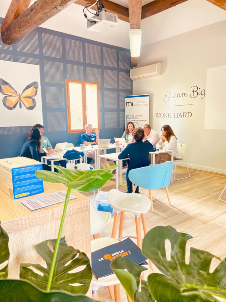 Yes, you can pitch : l'évènement de pitch au féminin... Yes, you can pitch : l'évènement de pitch au féminin...