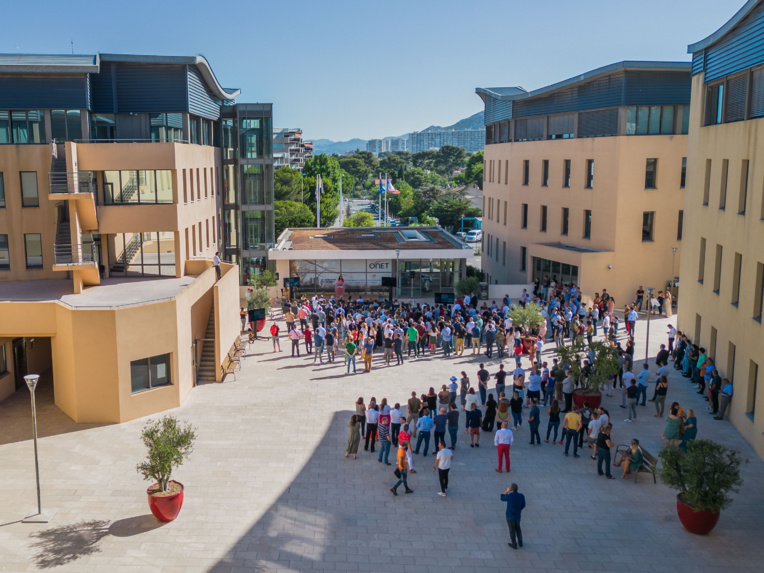 Lors d’une réunion d’information au siège social d’Onet, à Marseille ©Onet Lors d’une réunion d’information au siège social d’Onet, à Marseille ©Onet
