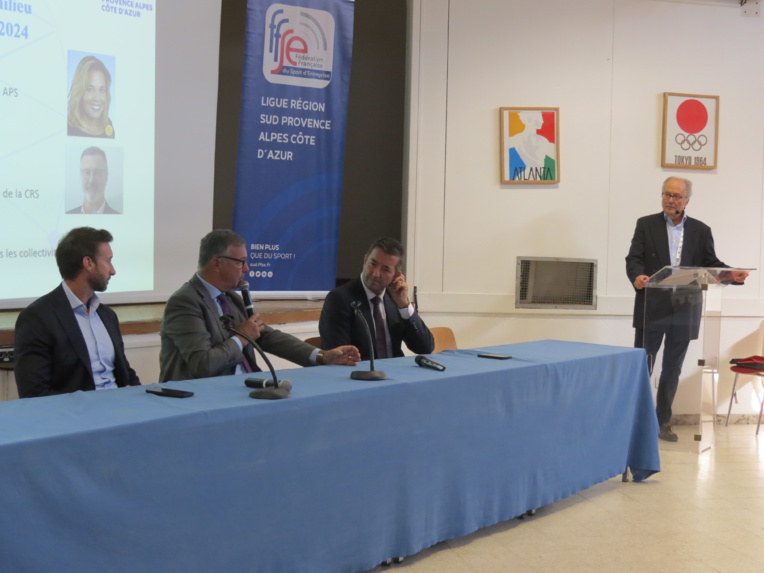 Fabien Gilot (Comex 40/Upe 13), Hervé Liberman (Région Sud / Cros), Karl Olive (député) et René Fano (Cap Sport). (Photo JC Barla) Fabien Gilot (Comex 40/Upe 13), Hervé Liberman (Région Sud / Cros), Karl Olive (député) et René Fano (Cap Sport). (Photo JC Barla)