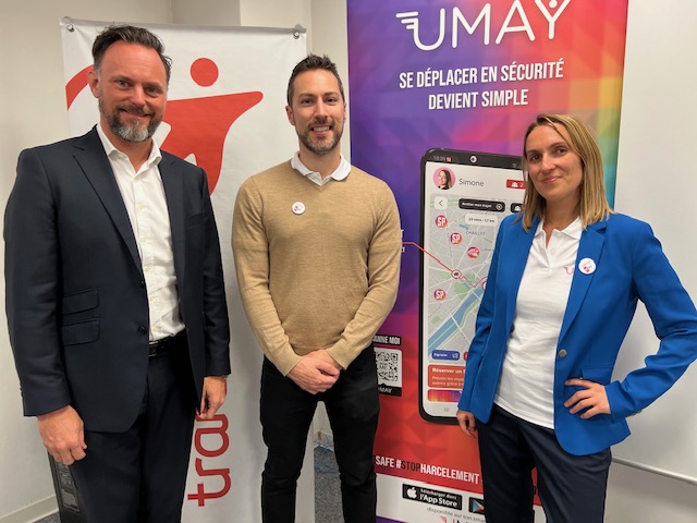 Le module transport vde l’appli Umay a été lancé, le 1er décembre, à la gare routière de Vitrolles par Antoine Seguret (Transdev Sud), François Morival et Pauline Vanderquand respectivement directeur général et présidente d’Umay ©NBC