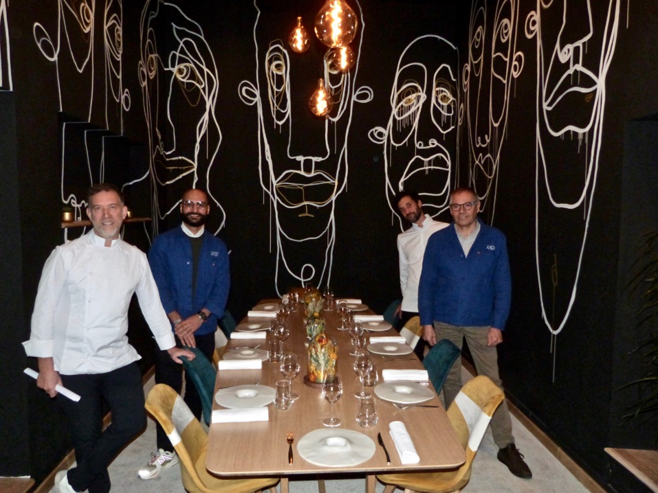 A gauche, Sébastien Richard, fondateur du restaurant solidaire Le République©MOH A gauche, Sébastien Richard, fondateur du restaurant solidaire Le République©MOH