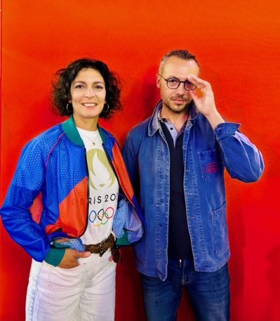 Tomo change les tissus événementiels en sacs ou en vêtements Tomo change les tissus événementiels en sacs ou en vêtements