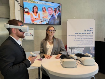 Prenez place en haut d'un portique en réalité virtuelle. ©LM Prenez place en haut d'un portique en réalité virtuelle. ©LM