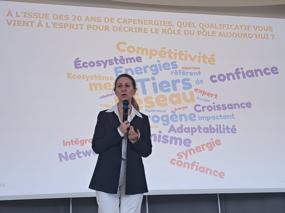 Annaïck Juhuette-Jouenne, directrice générale de Capenergies, a recueilli la perception des membres sur l'apport du pôle dans leur activité. (Photo JC Barla) Annaïck Juhuette-Jouenne, directrice générale de Capenergies, a recueilli la perception des membres sur l'apport du pôle dans leur activité. (Photo JC Barla)