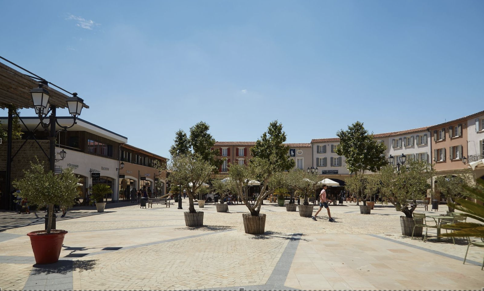 Le village des Marques Mc ArthurGlen Provence à Miramas