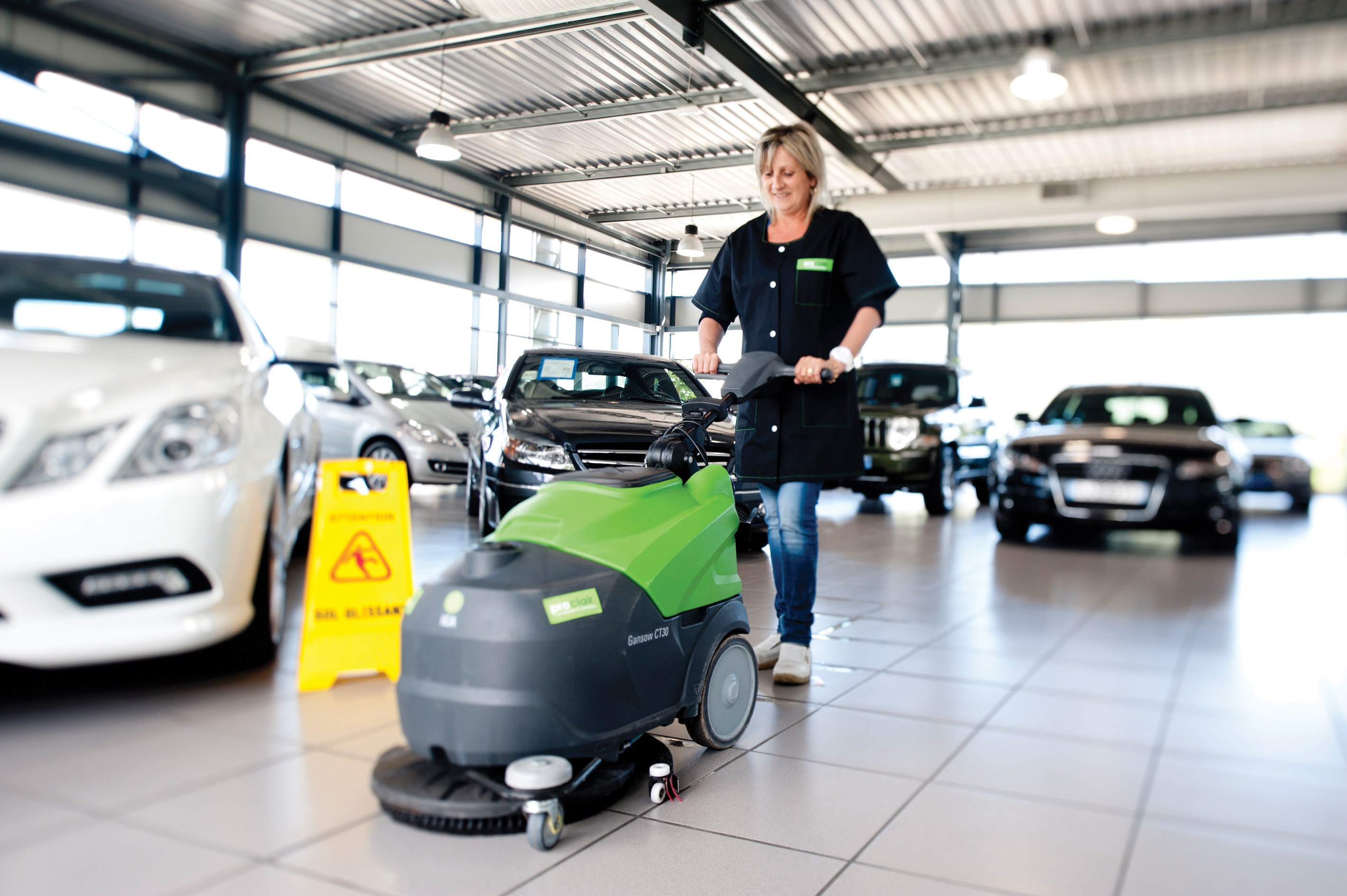 Les parkings, un nettoyage qui implique des compétences particulières