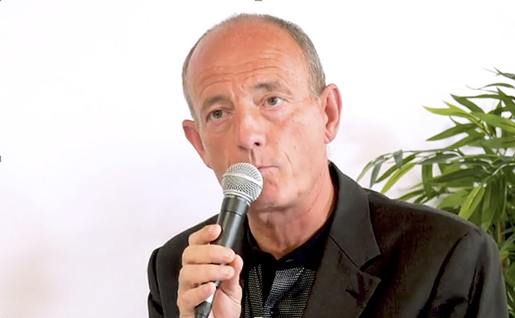 Le plaidoyer de l'ESS réclame un manat 2021-2027 pour l'accompagneent des transitions comme l'ndique Bruno Huss, trésorier de la CRESS (sortie-écran vidéo CRESS) Le plaidoyer de l'ESS réclame un manat 2021-2027 pour l'accompagneent des transitions comme l'ndique Bruno Huss, trésorier de la CRESS (sortie-écran vidéo CRESS)