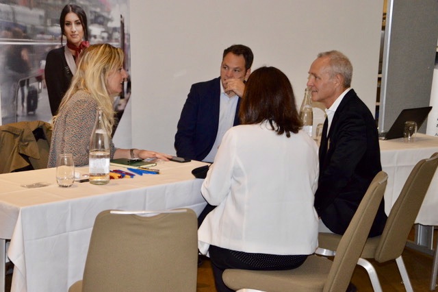 200 visiteurs, chefs d’entreprises, élus ou simples particuliers sont venus à la rencontre de 17 exposants . ©NBC 200 visiteurs, chefs d’entreprises, élus ou simples particuliers sont venus à la rencontre de 17 exposants . ©NBC