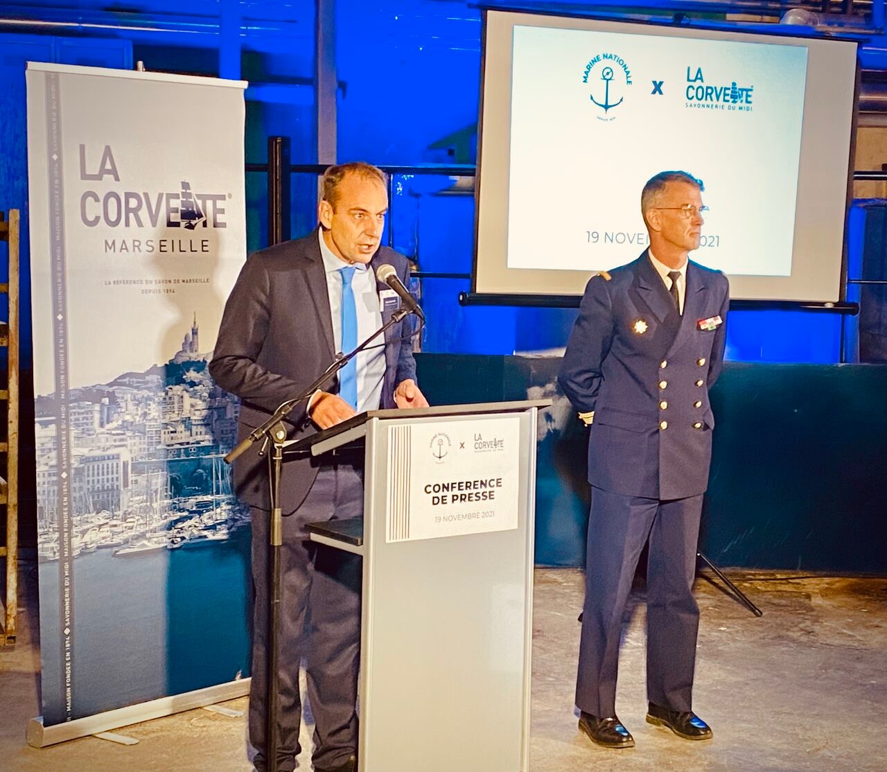 Une conférence de presse à la Savonnerie du Midi aux Aygalades à Marseille