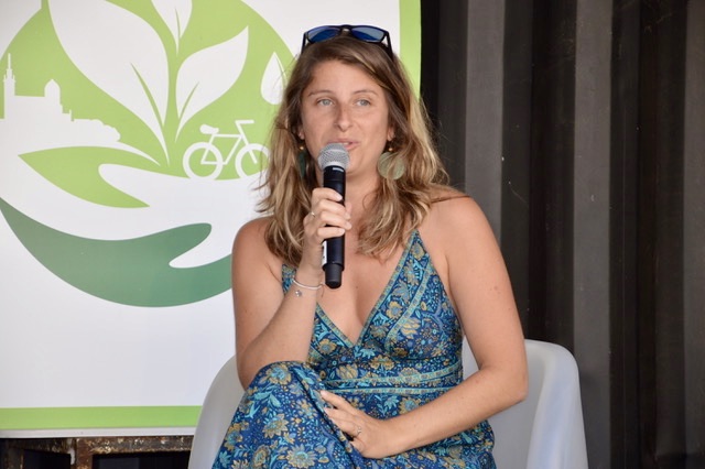 Deborah Pardo, docteur en écologie et fondatrice d'Earthship Sisters. ©NBC Deborah Pardo, docteur en écologie et fondatrice d'Earthship Sisters. ©NBC