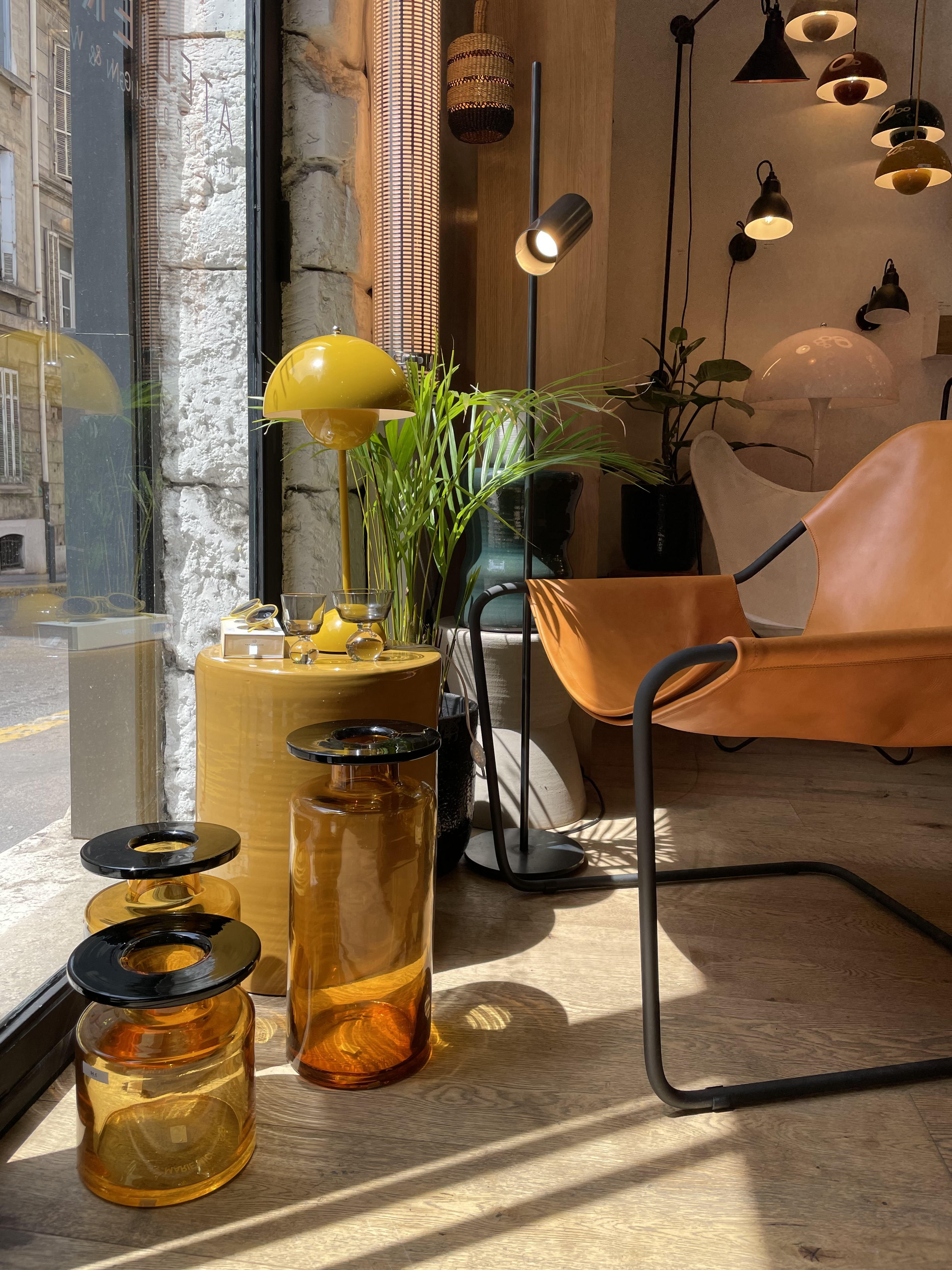 L'atelier 159 à Marseille, une caverne pour amateurs de décoration pointue et à tous les prix. L'atelier 159 à Marseille, une caverne pour amateurs de décoration pointue et à tous les prix.