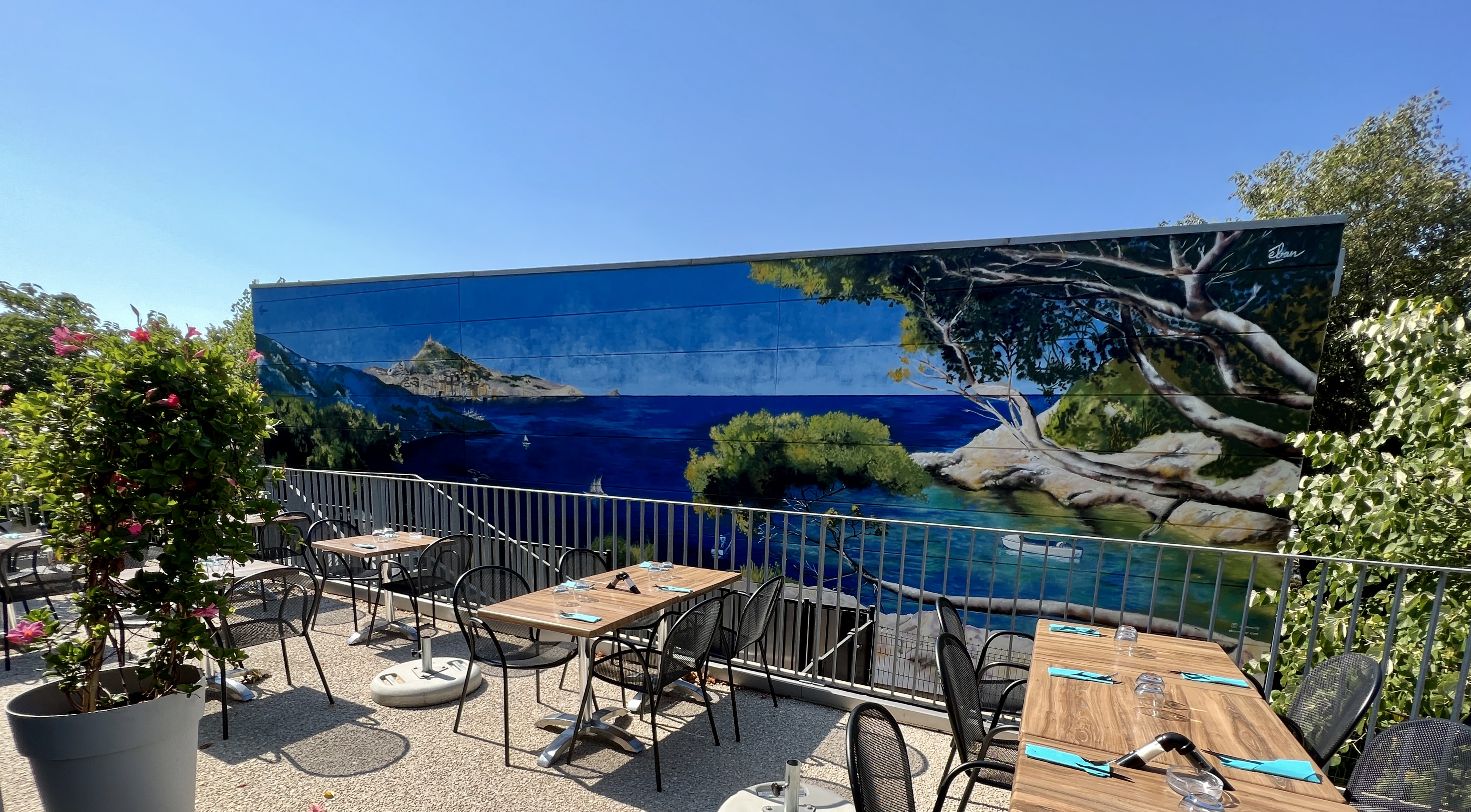 150 couverts avenue André Roussin, avec la vue mer ! ©NBC