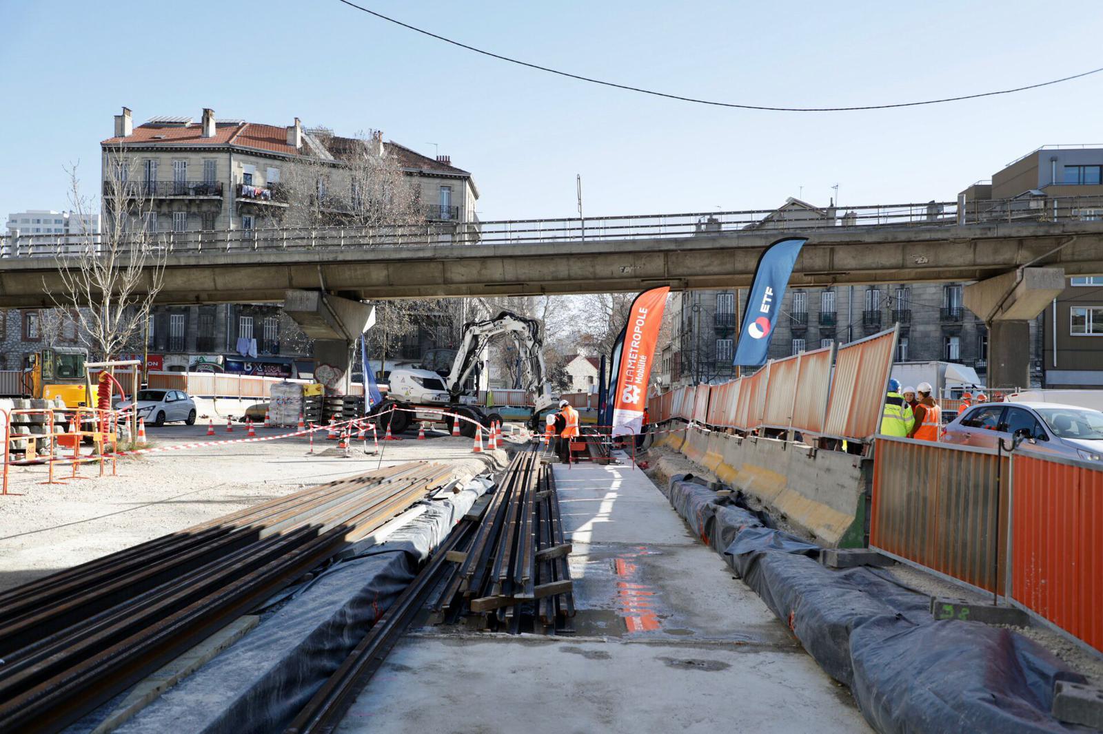 Le tramway devrait arriver à Gèze en 2025 et à la Castellane en 2029. ©AMP