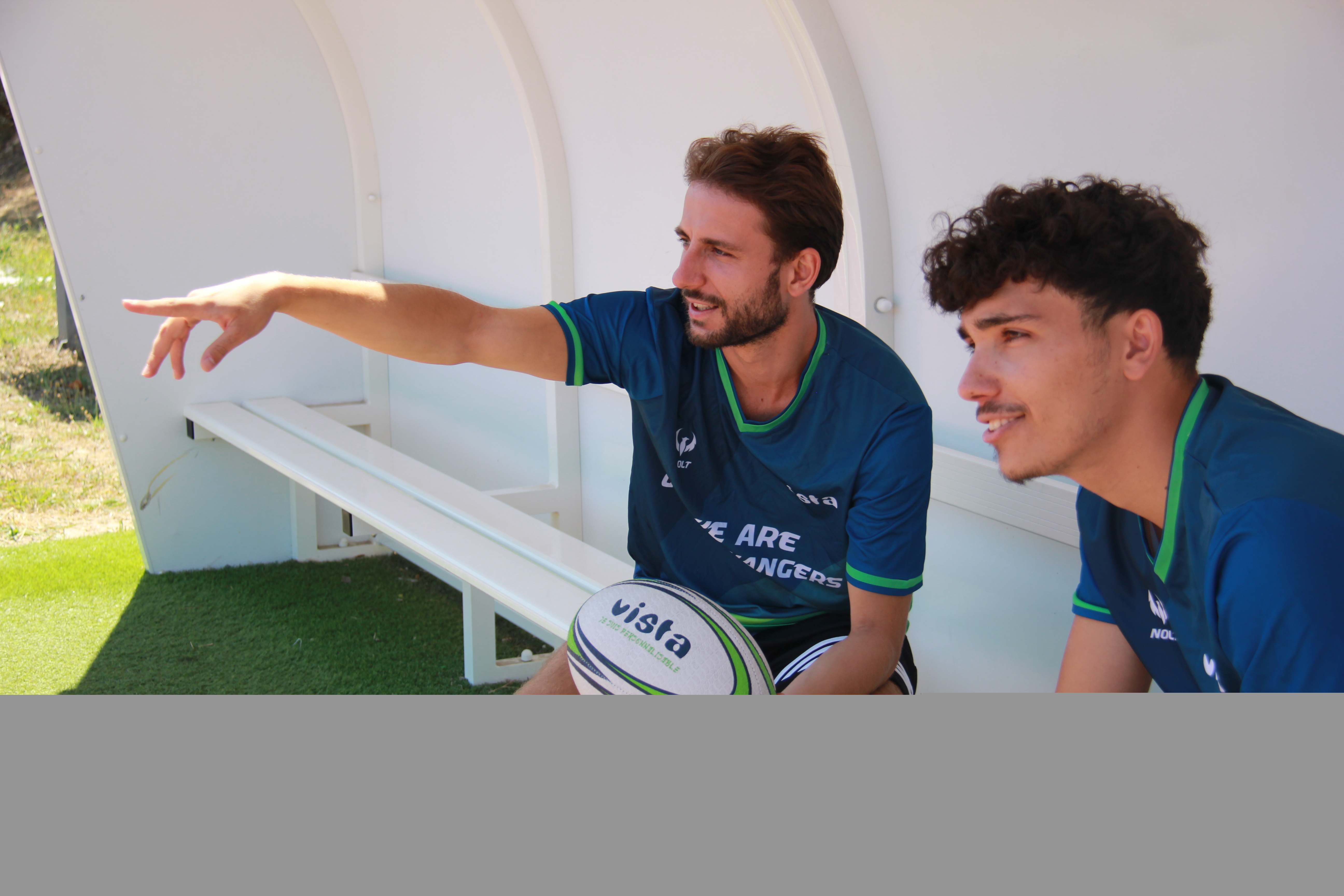Vista innove avec des ballons de rugby coresponsables et réparables