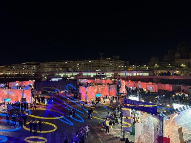 Un 20ème anniversaire à la gare maritime de la Major ©Fabienne Berthet