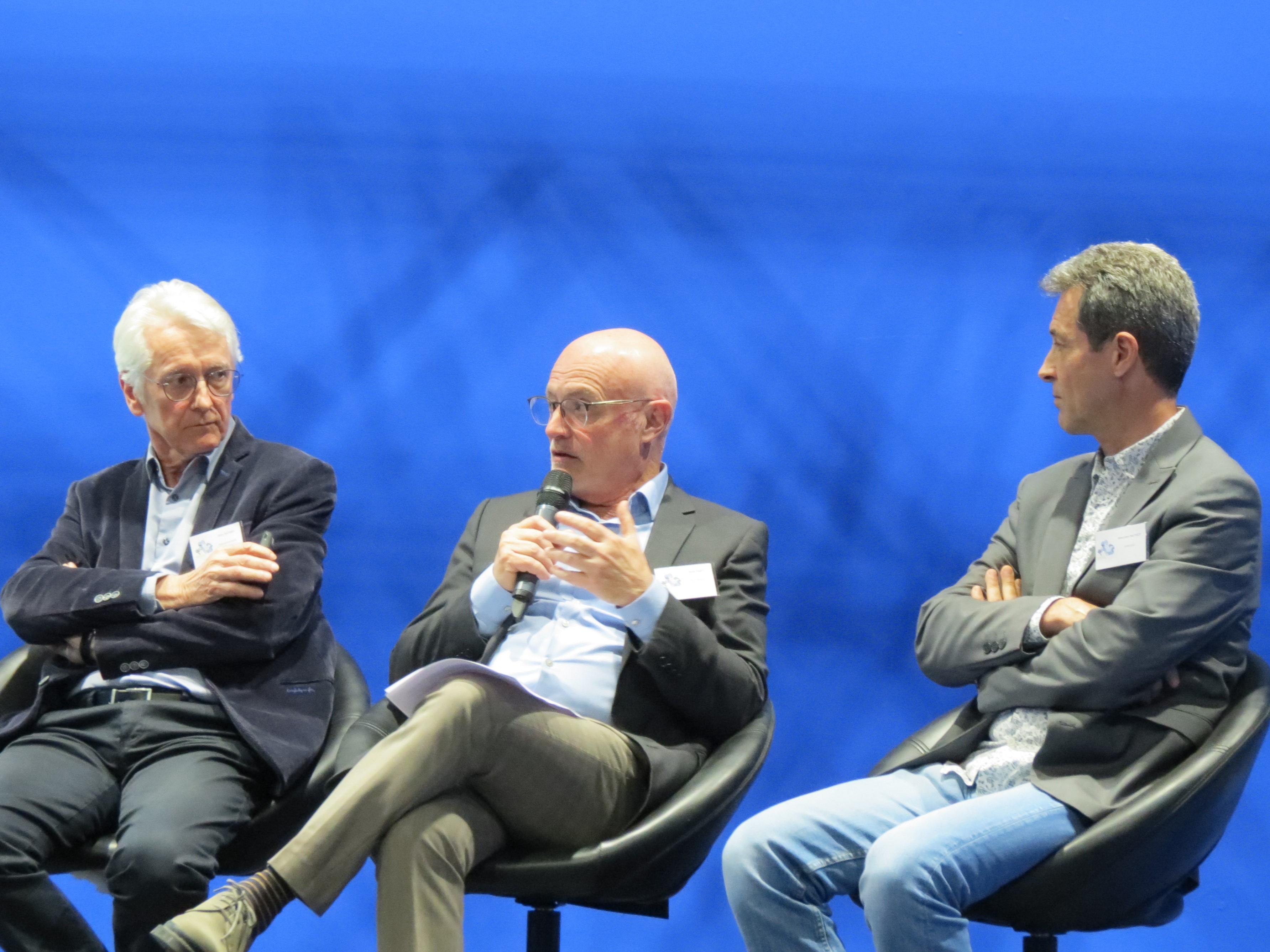 Marc Bayard (GMIF), René Tassy (Eco-Relais) et Sébastien Mathiot (Atmosud) reconnaissent les bienfaits du dialogue instauré par Réponses (Photo JC Barla)