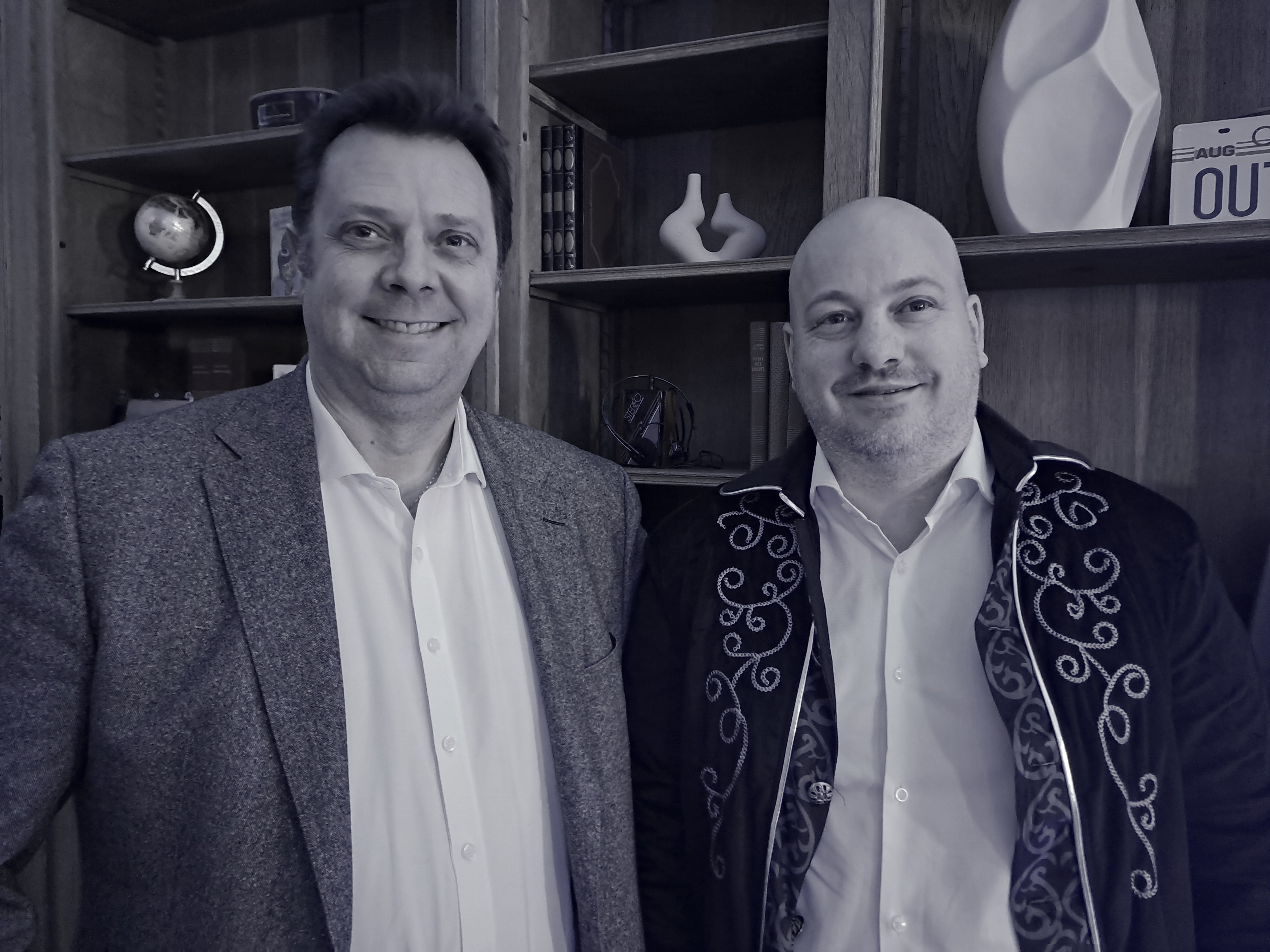 Eneric Lopez, directeur IA et Social Impact de Microsoft, et Guillaume Goury, président de l'Incubateur Belle de Mai à Marseille. (Photo JC Barla)
