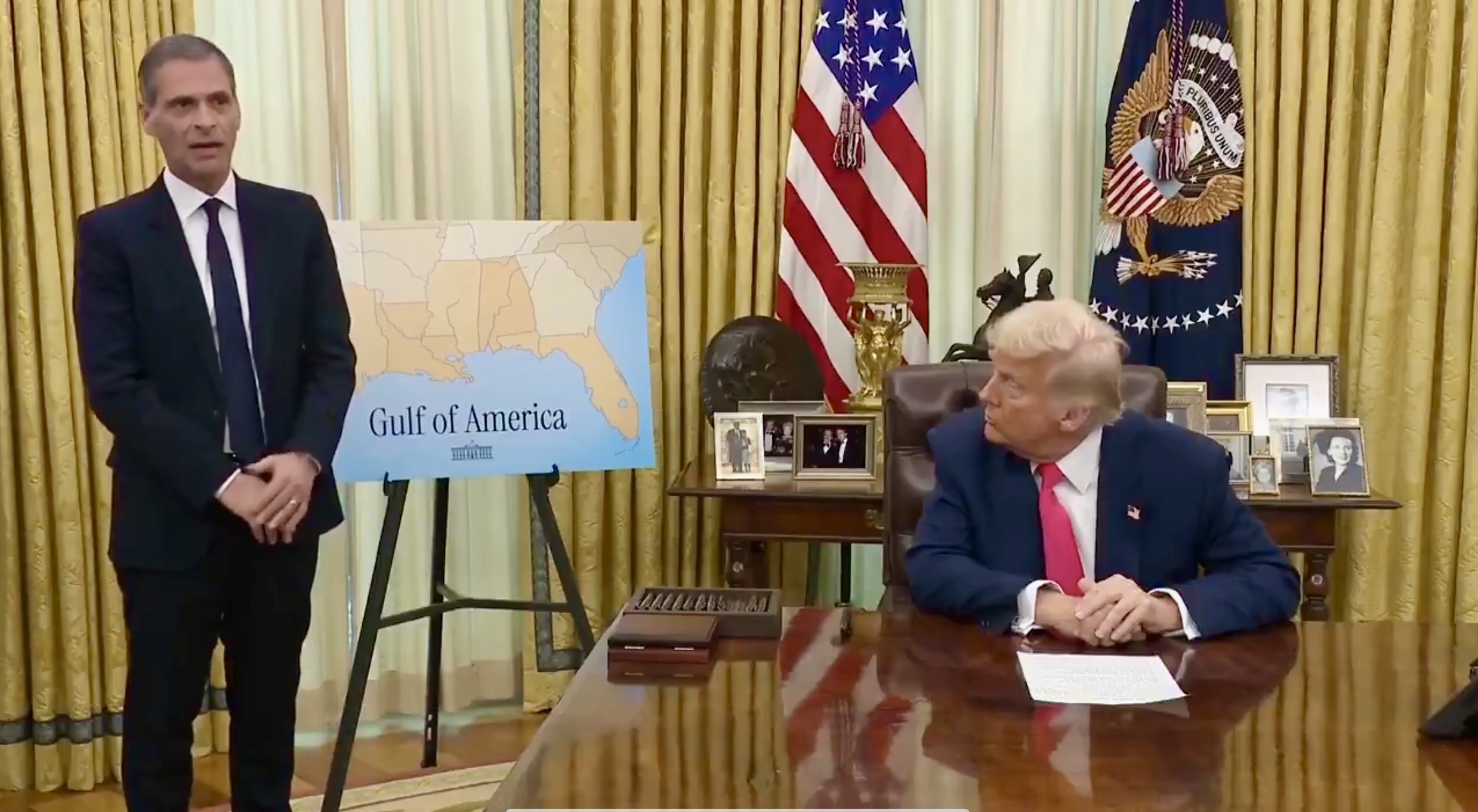 Rodolphe Saadé dans le bureau ovale annonçant le 6 mars un investissement record de CMA CGM aux Etats-Unis. © White House