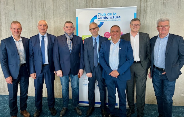 De g. à dte : Richard Spinosa, directeur de la performance à France Travail Provence-Alpes-Côte d’Azur, Christian Mabboux Président du Conseil d‘administration de de l’URSSAF Paca, Denis Lauretou, directeur régional de la Banque de France, Franck Barbe, directeur régional de l’URSSAF Paca, Yannick Mazette, Président de la Chambre des Métiers et de l’artisanat en Paca,  Philippe Renaudi, président de la CCI régionale et Claude Rossignol, vice-président de la Chambre régionale d’Agriculture. ©NBC