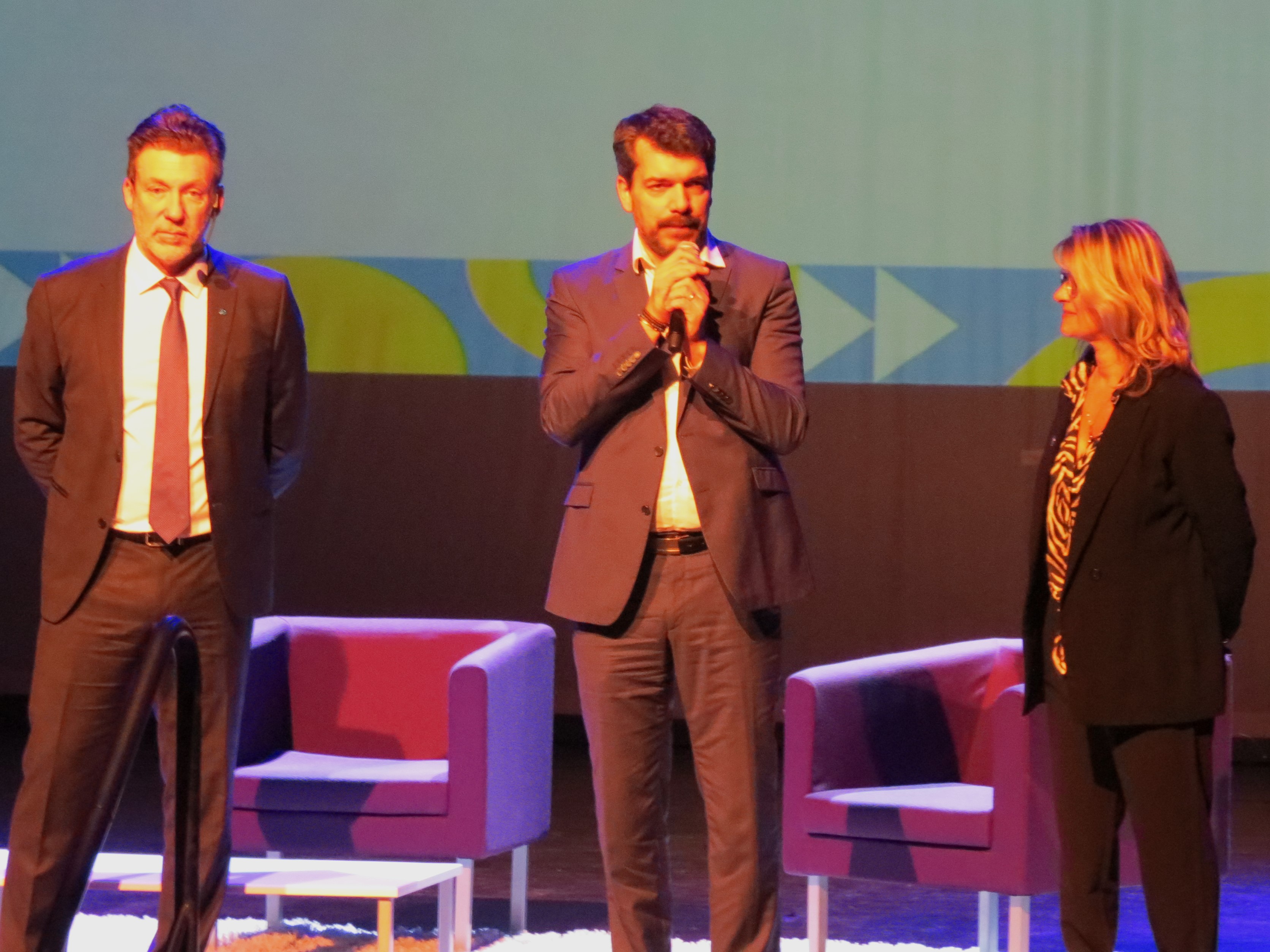 Philippe Berutti (CCIAMP), Loïc Gachon (maire de Vitrolles) et Fabienne Ferren (CCIAMP) ont insisté sur le "rayonnement" du monde économique de l'étang de Berre pour toute la métropole. (Photo JC Barla)