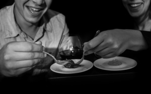 Des dîners "Dans le noir ?" servis au restaurant le République