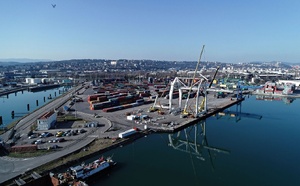 ​CMA CGM jette l'ancre au port Edouard Herriot à Lyon