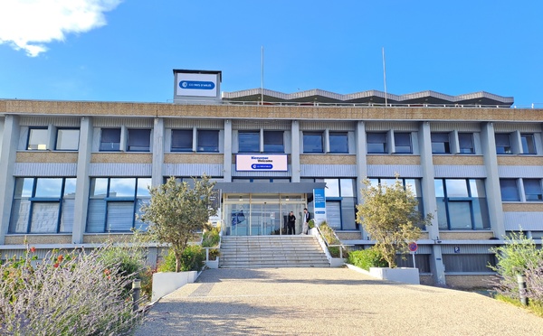 Le siège de la CCI du Pays d'Arles va accueillir deux événements de sensibilisation des TPE-PME aux achats publics et à la transition énergétique. (Photo JC Barla)