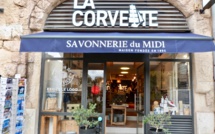 Le Savon de Marseille La Corvette s’installe Place aux Huiles